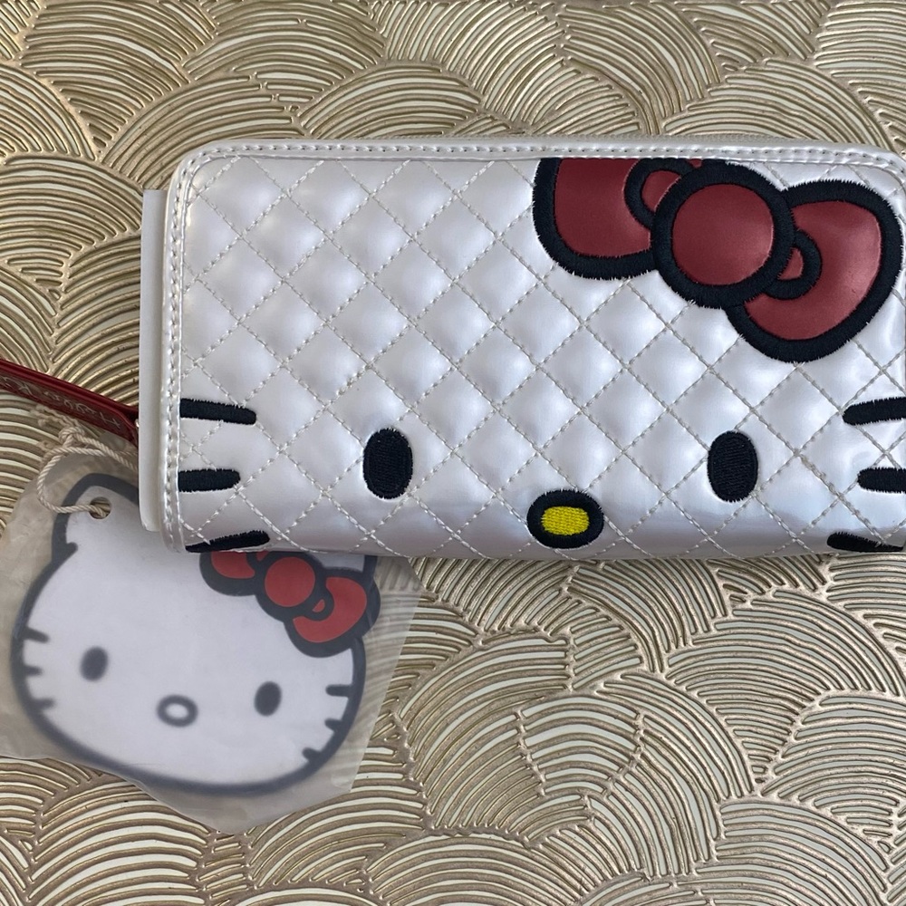 Disney Loungefly Hello Kitty White and Red Wallet Zipper Pull NWT